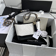 Chanel Gabrielle Hobo Bag White 20cm - 1