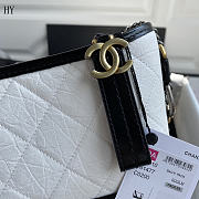 Chanel Gabrielle Hobo Bag White 20cm - 2