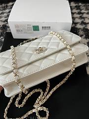 Chanel 23K Camellia Handle WOC White Lambskin 19cm - 3