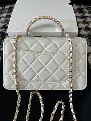 Chanel 23K Camellia Handle WOC White Lambskin 19cm - 2