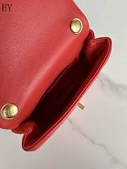 Chanel Mini Flap Bag White Double Pearl Crush in Red Calfskin 18x13x7cm - 4