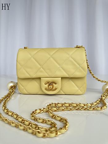 Chanel Mini Flap Bag White Double Pearl Crush in Yellow Calfskin 18x13x7cm