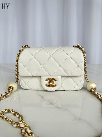 Chanel Mini Flap Bag White Double Pearl Crush in White Calfskin 18x13x7cm