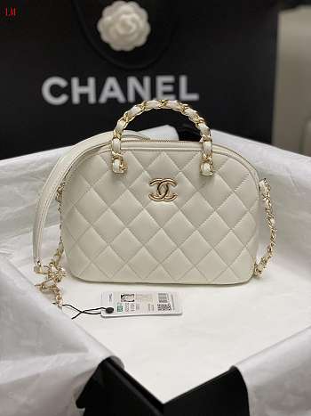 Chanel Small Tote Clutch with Chain Bag White 20*15*6cm