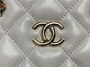 Chanel Small Tote Clutch with Chain Bag White 20*15*6cm - 2