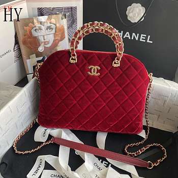 Chanel 24B Quilted Shell Bag Red 20.5x28.5x7cm