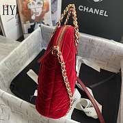 Chanel 24B Quilted Shell Bag Red 20.5x28.5x7cm - 4