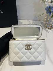 Chanel Vanity Pearl Bag White 17cm - 3