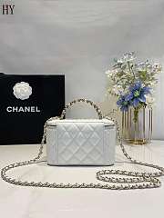 Chanel Vanity Pearl Bag White 17cm - 2