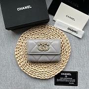 Chanel 19 Flap Card Holder Grey Lambskin 11*8.5*3CM - 2