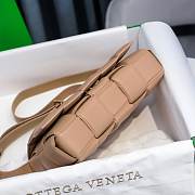 Bottega Veneta Almond Casette Padded Bag 26x18x8cm - 4