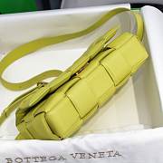 Bottega Veneta Kiwi Casette Padded Bag 26x18x8cm - 2