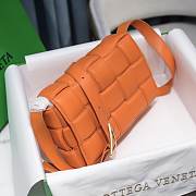 Bottega Veneta Orange Casette Padded Bag 26x18x8cm - 5