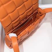 Bottega Veneta Orange Casette Padded Bag 26x18x8cm - 3