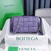 Bottega Veneta Lilac Casette Padded Bag 26x18x8cm - 1