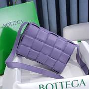 Bottega Veneta Lilac Casette Padded Bag 26x18x8cm - 5