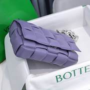 Bottega Veneta Lavender Chain Cassette Bag 26x18x8cm - 4