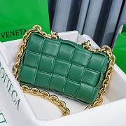 Bottega Veneta Dark Green Chain Cassette Bag 26x18x8cm - 4