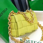 Bottega Veneta Kiwi Chain Cassette Bag 26x18x8cm - 2