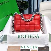 Bottega Veneta Red Chain Cassette Bag 26x18x8cm - 1