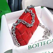 Bottega Veneta Red Chain Cassette Bag 26x18x8cm - 5