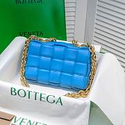 Bottega Veneta Blue Chain Cassette Bag 26x18x8cm - 4