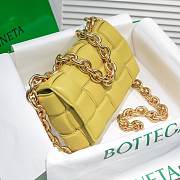 Bottega Veneta Yellow Chain Cassette Bag 26x18x8cm - 2