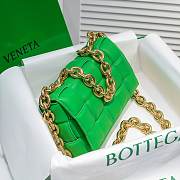 Bottega Veneta Green Chain Cassette Bag 26x18x8cm - 5