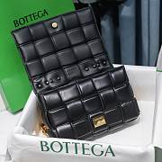 Bottega Veneta Black Chain Cassette Bag 26x18x8cm - 3