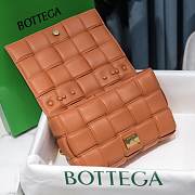 Bottega Veneta Caramel Chain Cassette Bag 26x18x8cm - 5