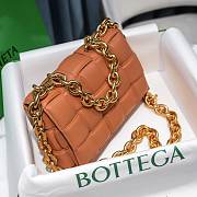 Bottega Veneta Caramel Chain Cassette Bag 26x18x8cm - 2