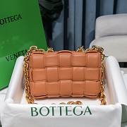 Bottega Veneta Caramel Chain Cassette Bag 26x18x8cm - 3