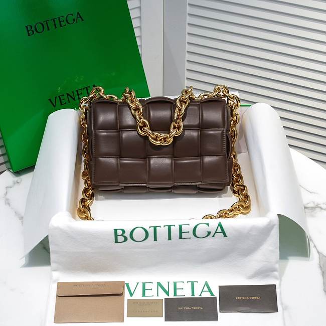 Bottega Veneta Brown Chain Cassette Bag 26x18x8cm - 1