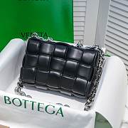 Bottega Veneta Black Silver Chain Cassette Bag 26x18x8cm - 2