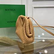 Bottega Veneta Small Point Bag Beige 16*24*8cm - 4