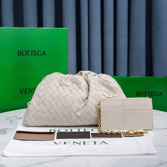 Bottega Veneta The Pouch Cream 38*20*8.5cm - 1