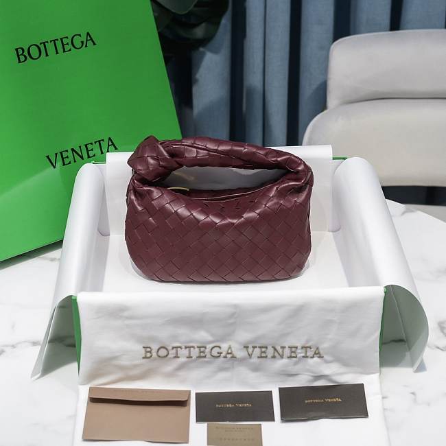 	 Bottega Veneta Jodie Burgundy 23x28x8cm - 1