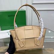 Bottega Veneta Arco Bag Beige 38*33*6cm - 3