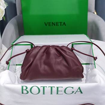 Bottega Veneta Burgundy The Pouch Clutch 23*13*7cm