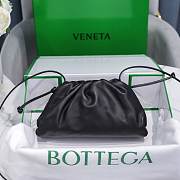 Bottega Veneta Black The Pouch Clutch 23*13*7cm - 1