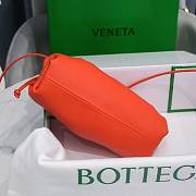 Bottega Veneta Orange The Pouch Clutch 23*13*7cm - 5