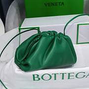 Bottega Veneta Green The Pouch Clutch 23*13*7cm - 4