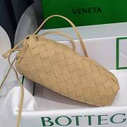 Bottega Veneta Beige The Mini Pouch 22×12×7cm - 4