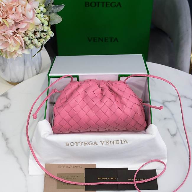 Bottega Veneta Pink The Mini Pouch 22×12×7cm - 1