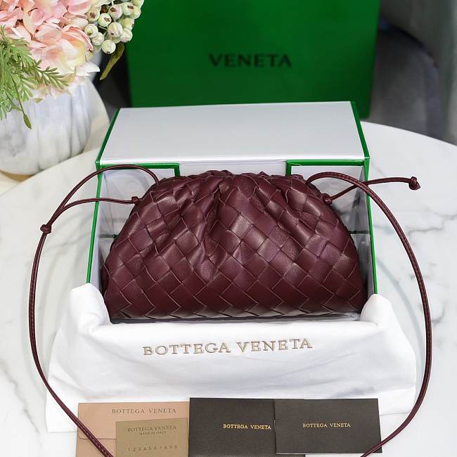 Bottega Veneta Burgundy The Mini Pouch 22×12×7cm - 1