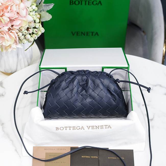 	 Bottega Veneta Navy The Mini Pouch 22×12×7cm - 1