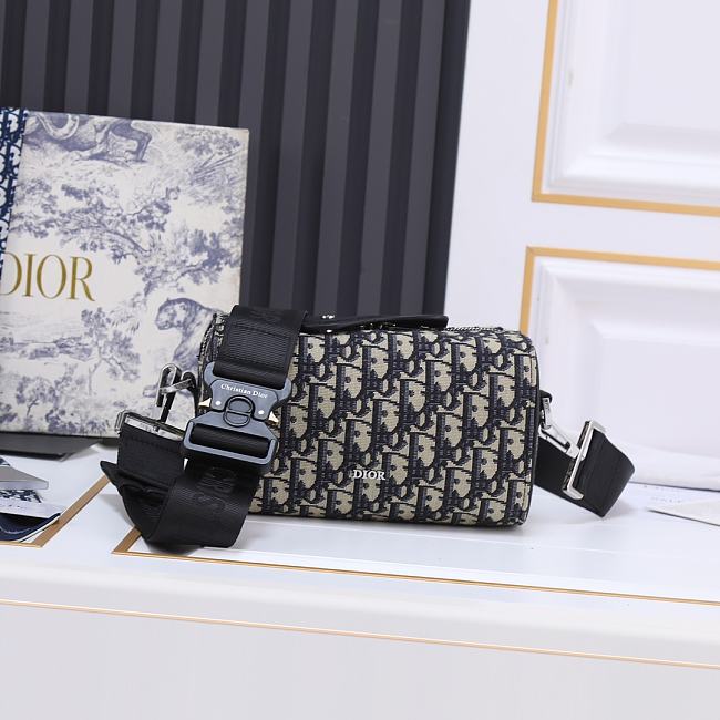 Dior Mini Roller Messenger Bag 21.5-11-12.5cm - 1