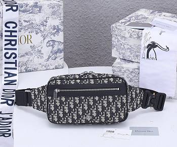 Dior Oblique Jacquard Belt Pouch Beige Black 24×14×5cm