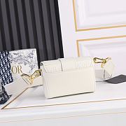 Dior Montaigne Box Bag White 17.5*11.5*5cm - 4