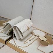 Dior Daily Chain Pouch White 20 x 11.5 x 3.5cm - 2